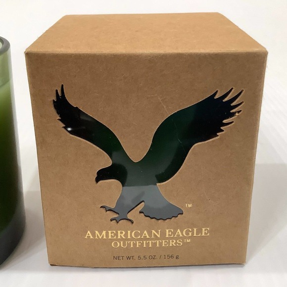 American Eagle Outfitters Live Your Life 5.5oz Christmas Scent Fragrance Candle - Picture 2 of 5